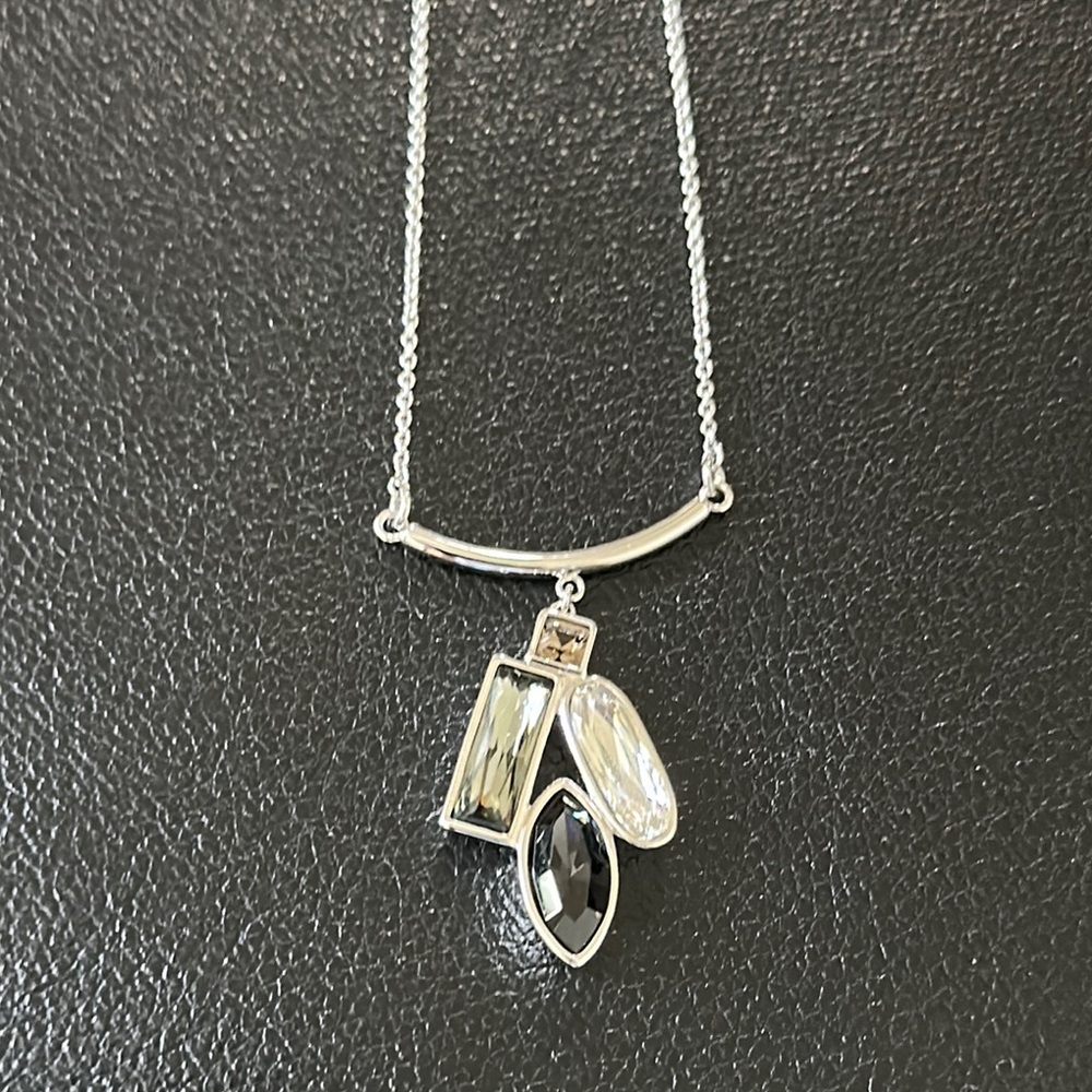Elegant Silver and Black Pendant Necklace